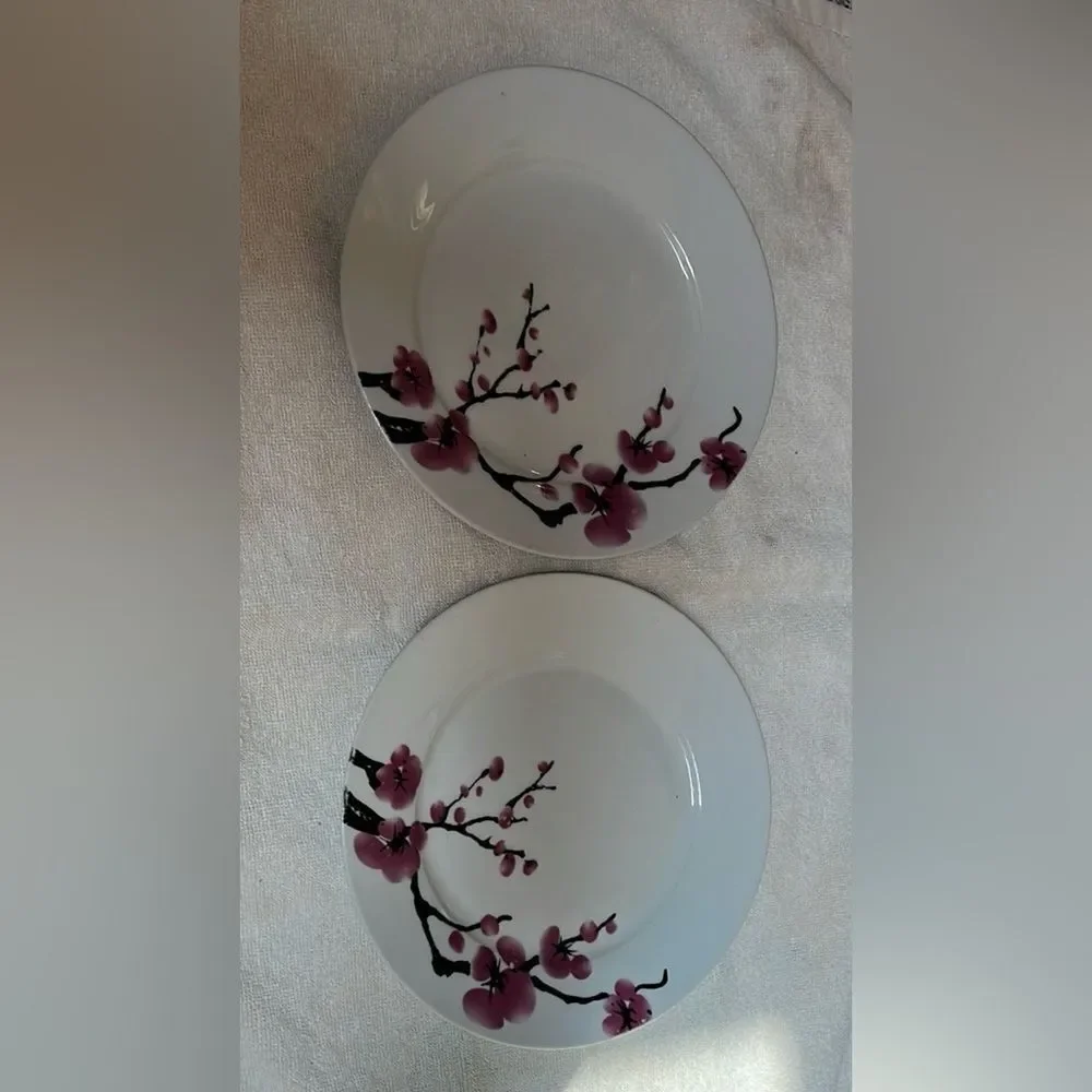 Oneida Pink White Cherry Blossom 2 Saucers Salad Small Bite Fruit Plates 8 In